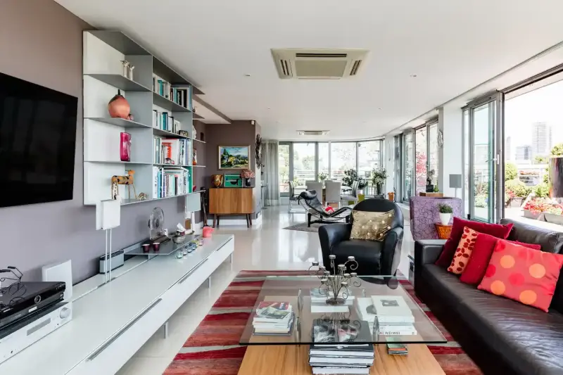 High-rise Penthouse in the Heart of Clerkenwell in Clerkenwell
